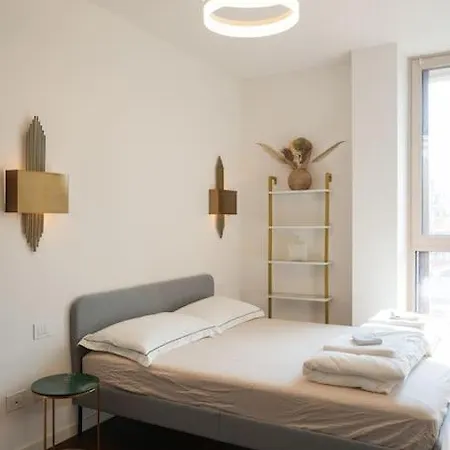 Isola 10 Apartman Milánó